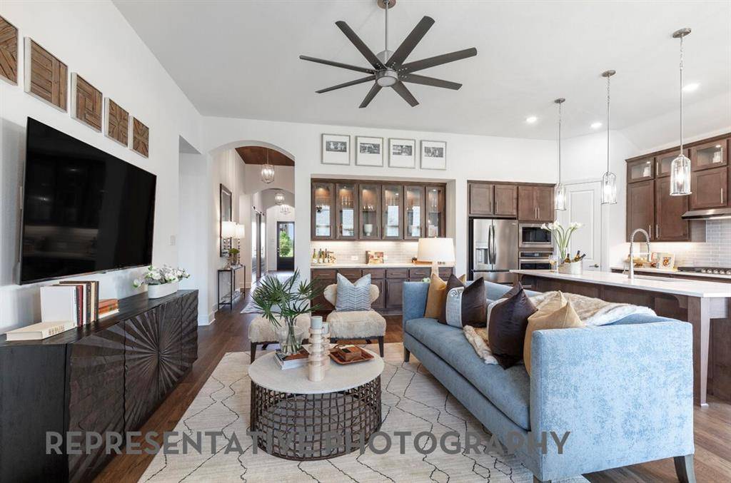 7808 Pondview Lane, Fort Worth, TX 76123