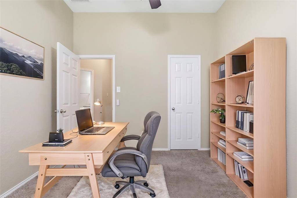 1007 Grimes Drive, Forney, TX 75126