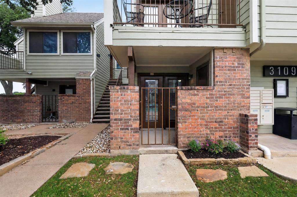 3109 Sondra Drive #107, Fort Worth, TX 76107