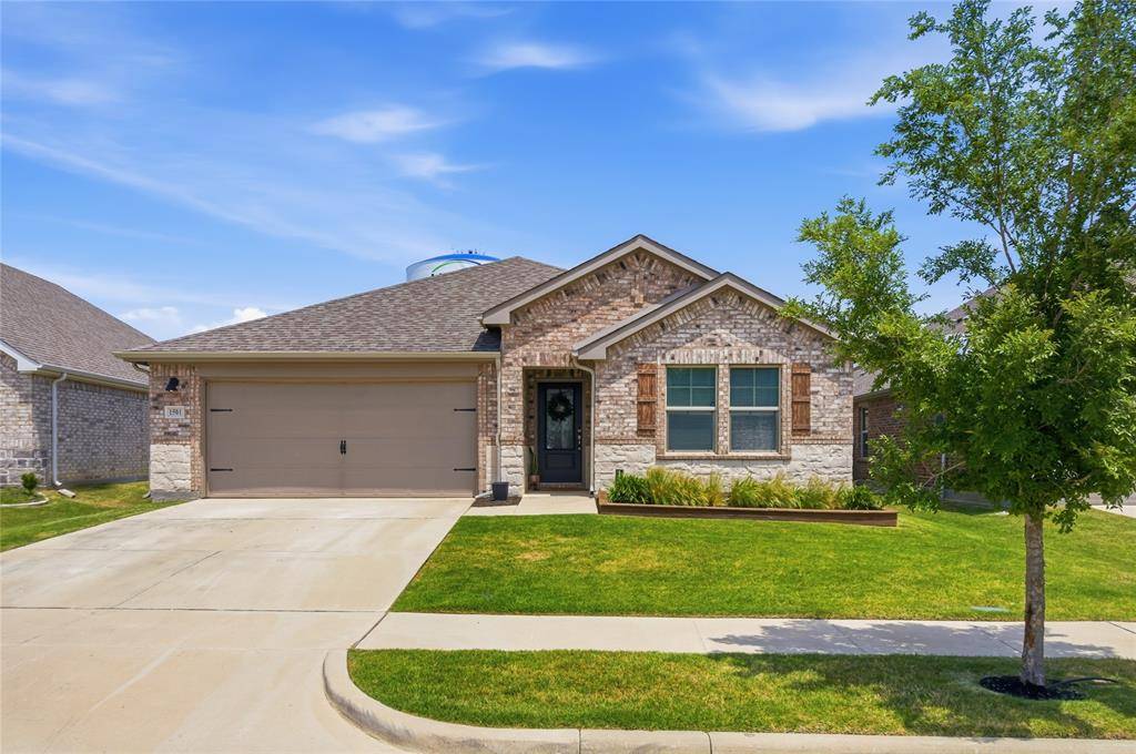 1501 Pleasant Knoll Trail, Aubrey, TX 76227