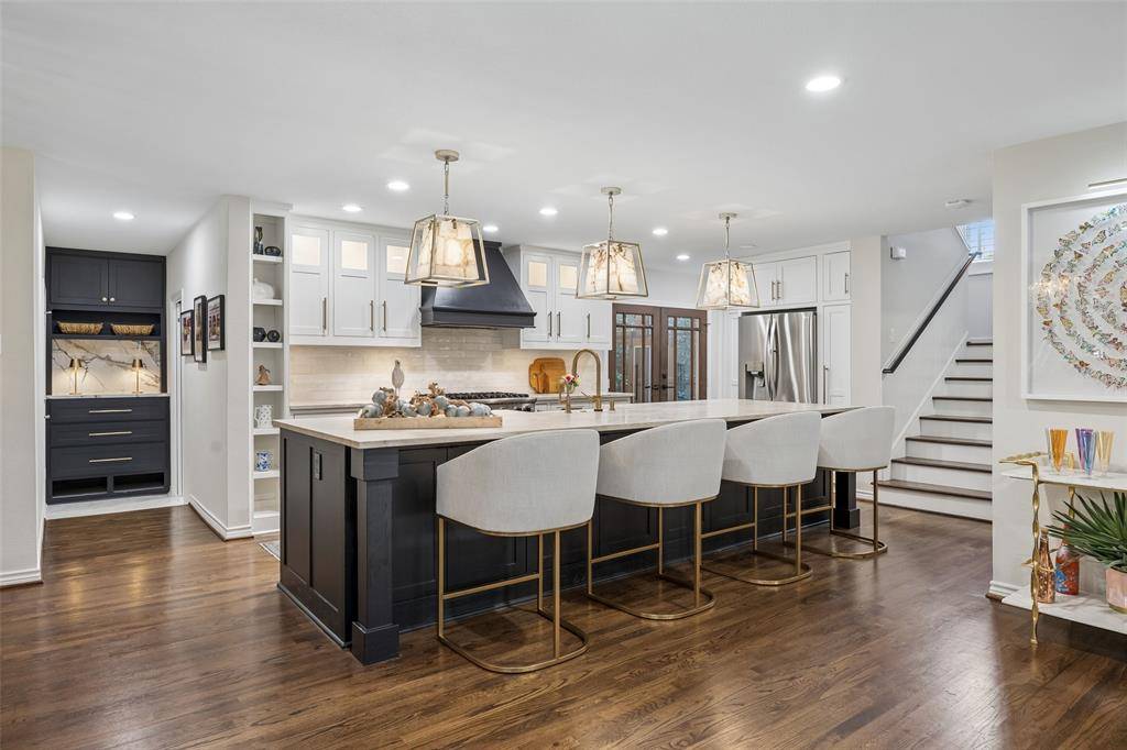 6413 Westlake Avenue, Dallas, TX 75214