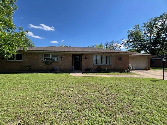 155 Chateau Drive, Fort Worth, TX 76134