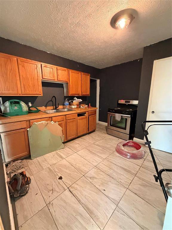1531 Padgitt Avenue, Dallas, TX 75203