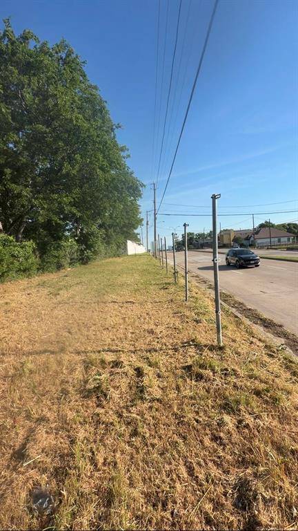 1535 Padgitt Avenue, Dallas, TX 75203