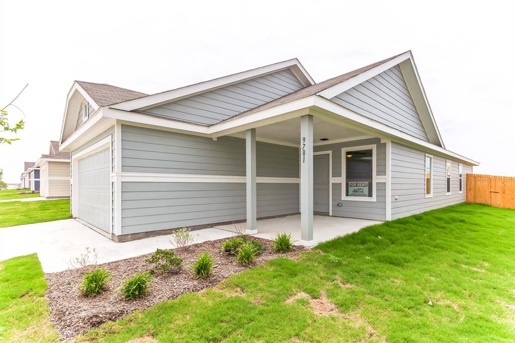 9781 Skyhawk Avenue, Fort Worth, TX 76179