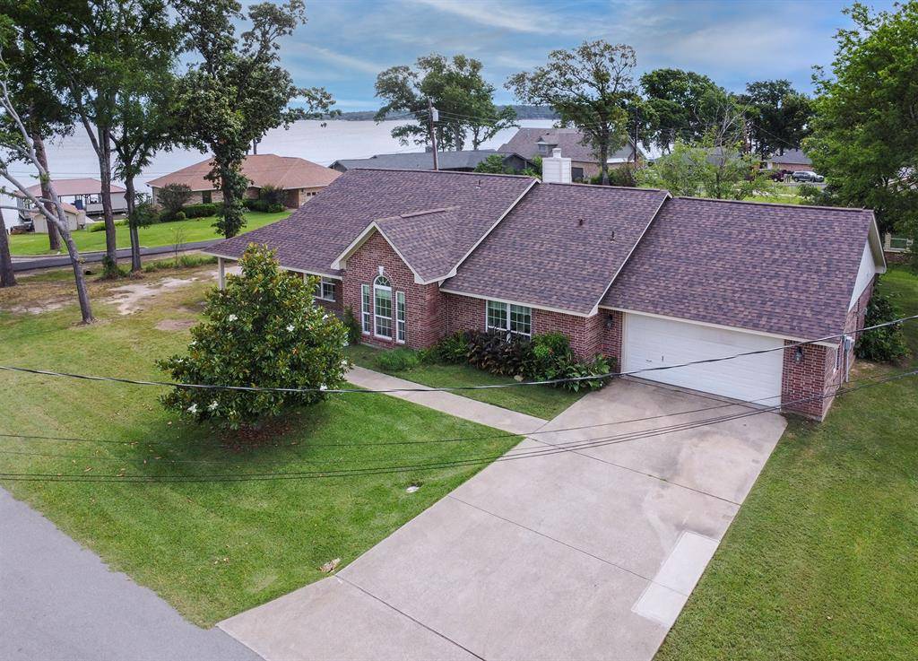 21750 Lakewood Lane, Chandler, TX 75758