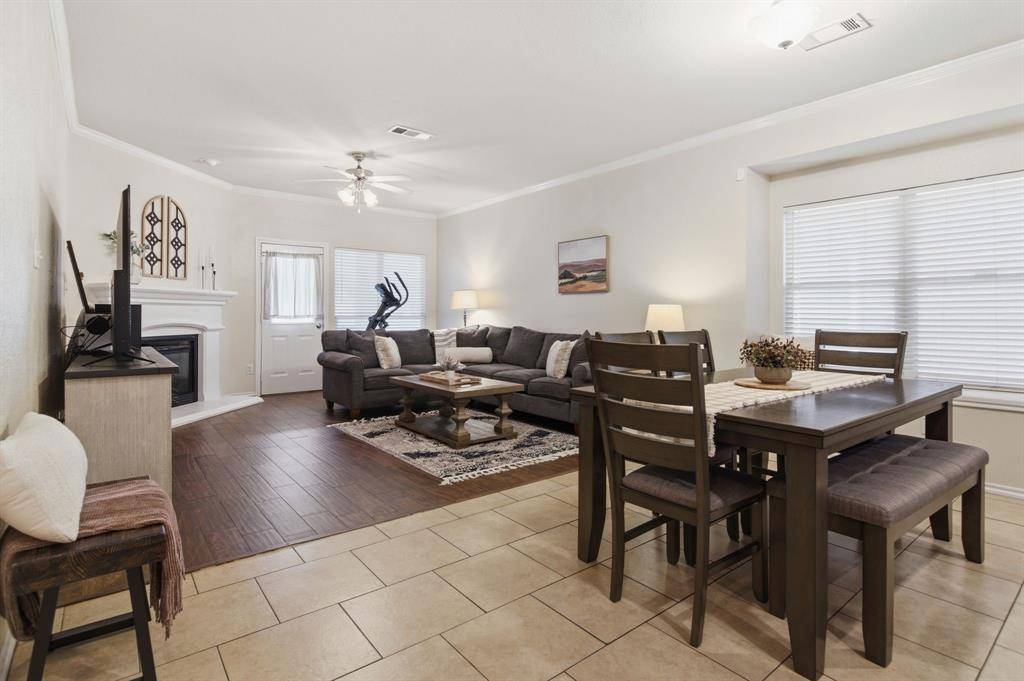 5913 Ozark Drive, Fort Worth, TX 76131