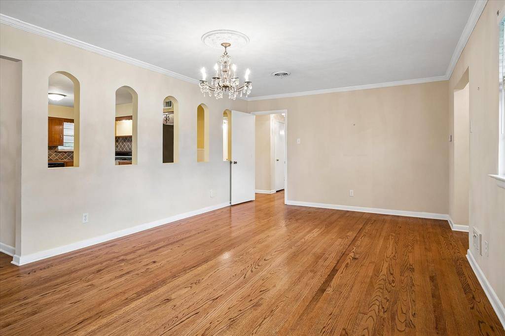 1631 Macmanus Drive, Dallas, TX 75228