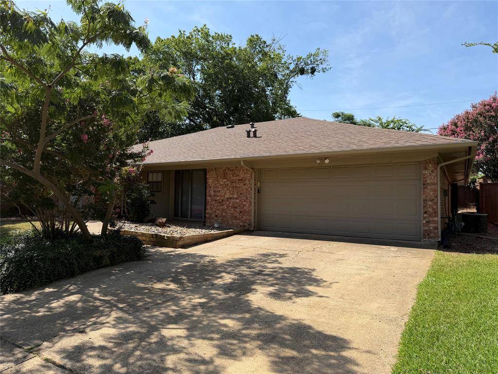 5008 Millsprings Drive, Arlington, TX 76017