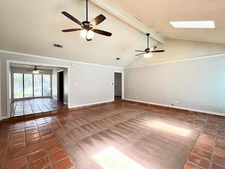 5008 Millsprings Drive, Arlington, TX 76017