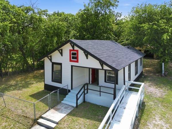 910 Loney Street, Fort Worth, TX 76104