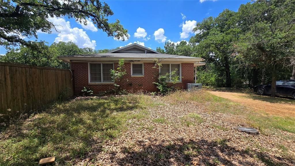 2503 W Pipeline Road, Euless, TX 76040