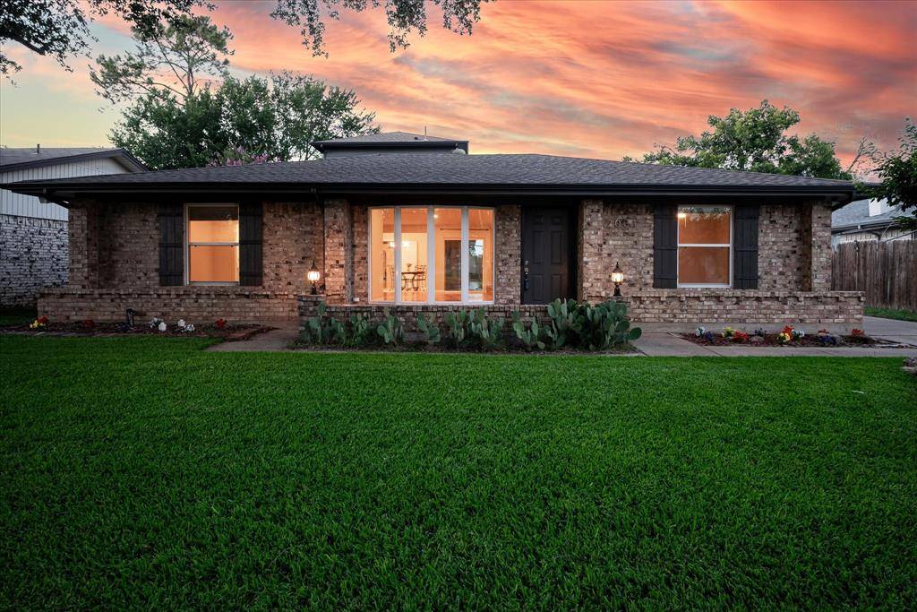 2001 Pebblebrook Trail, Irving, TX 75060