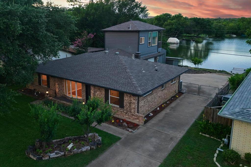 2001 Pebblebrook Trail, Irving, TX 75060