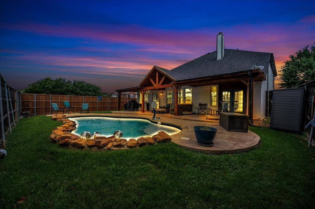 1700 Sunflower Drive, Corinth, TX 76210
