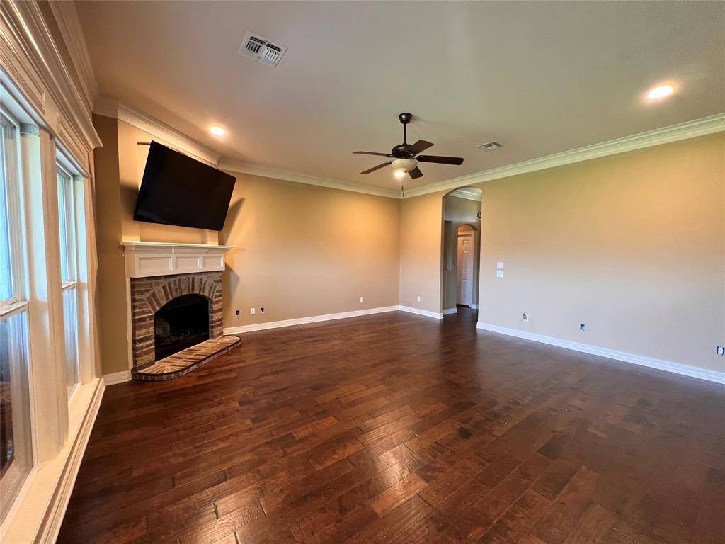 612 Bloomington Lane, Bossier City, LA 71112