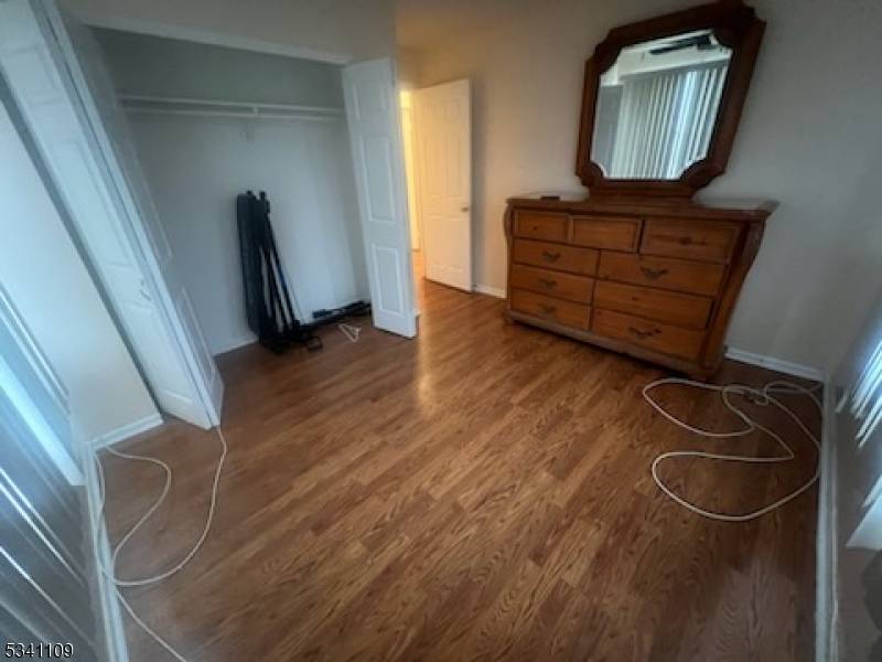 11 Seton Hall Dr, Newark City, NJ 07103