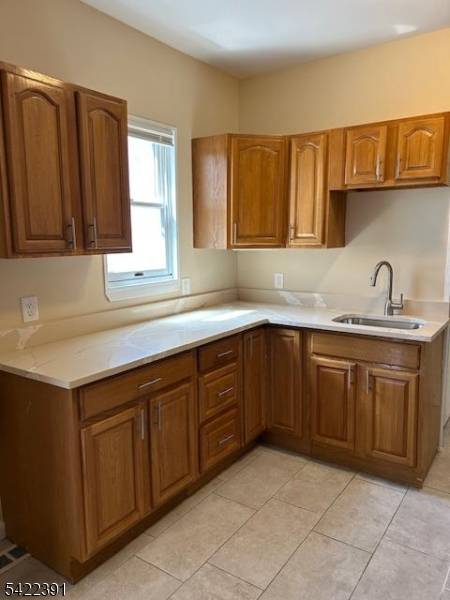429 W Broad St #1, Westfield Town, NJ 07090
