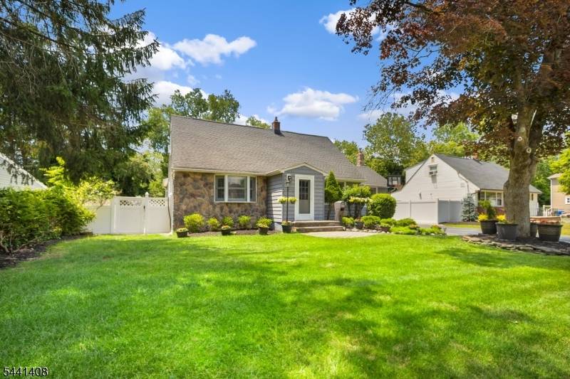 134 Marion Ct, Pompton Lakes Boro, NJ 07442