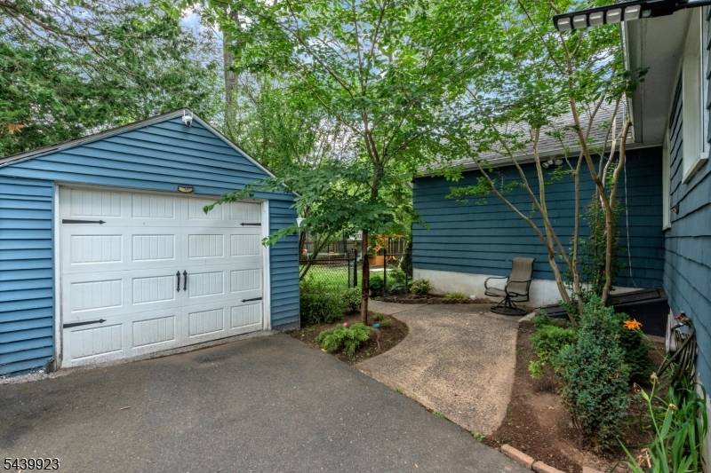 958 Leland Ave, Plainfield City, NJ 07062