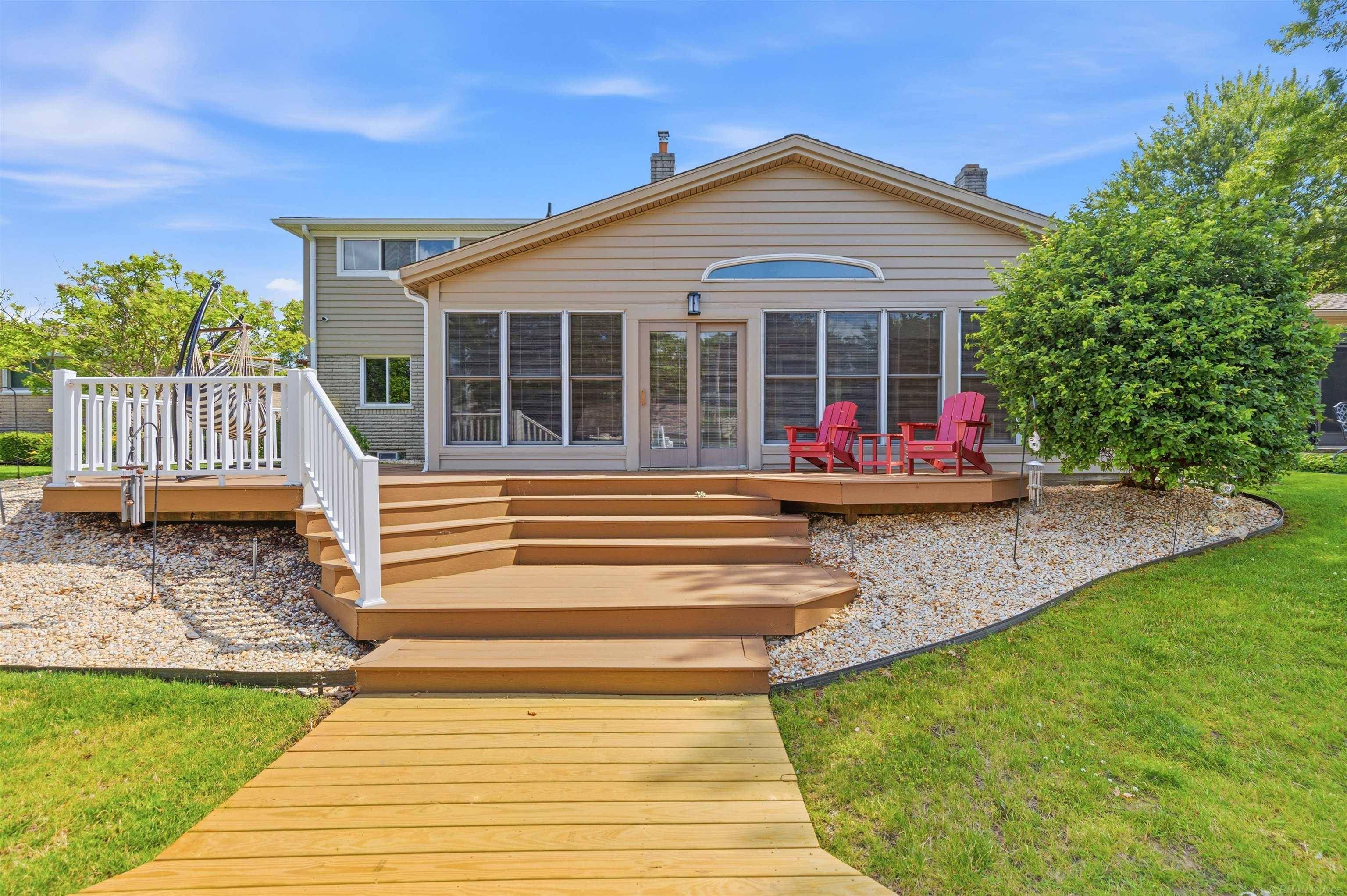 22461 LaVon ST, St Clair Shores, MI 48081