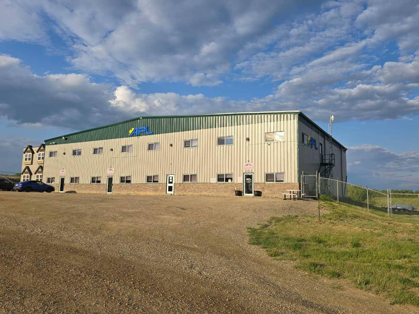 8703 75 ST, Peace River, AB T8S 1S4