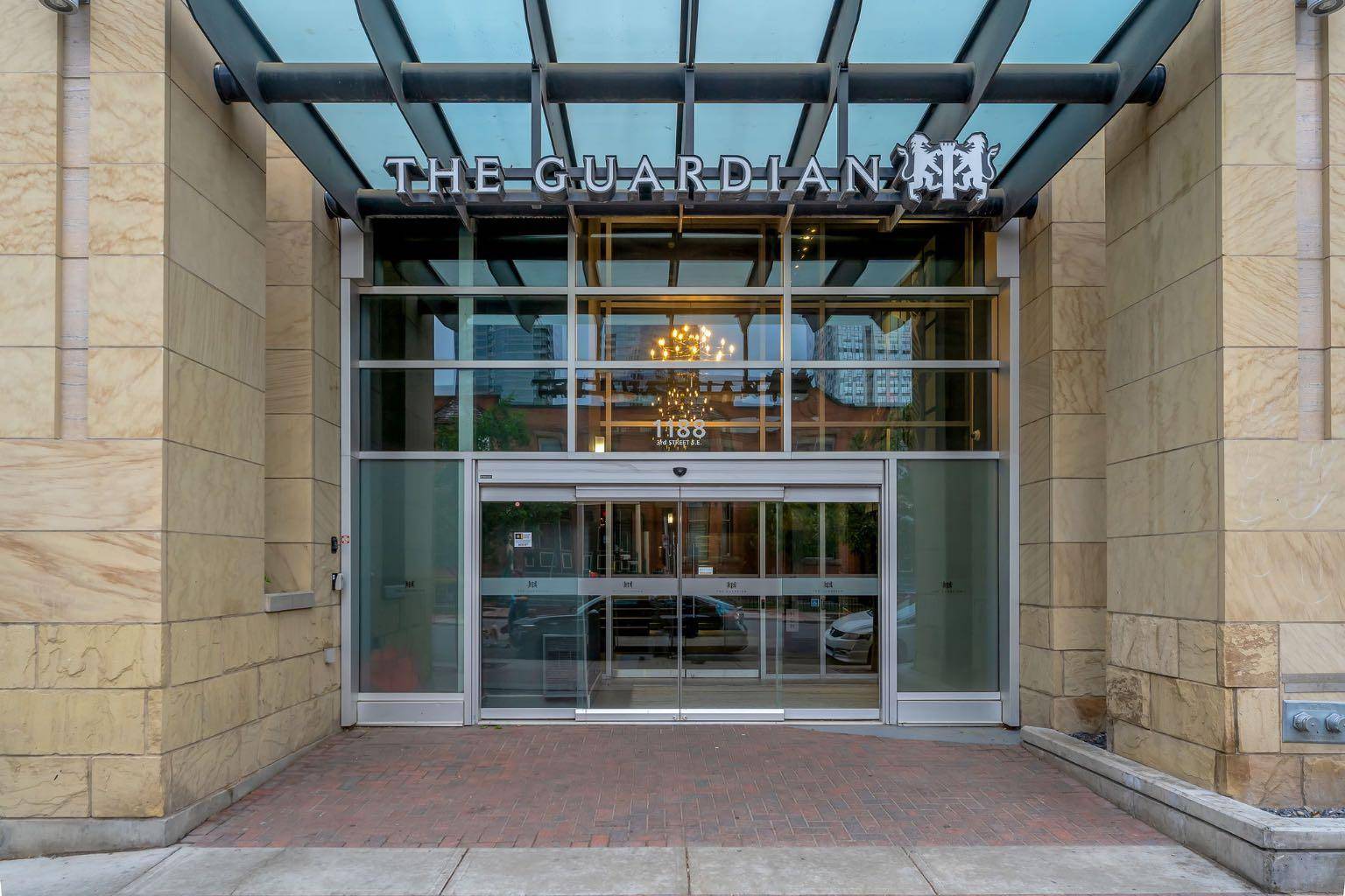 1188 3 ST SE #1808, Calgary, AB T2G1H8