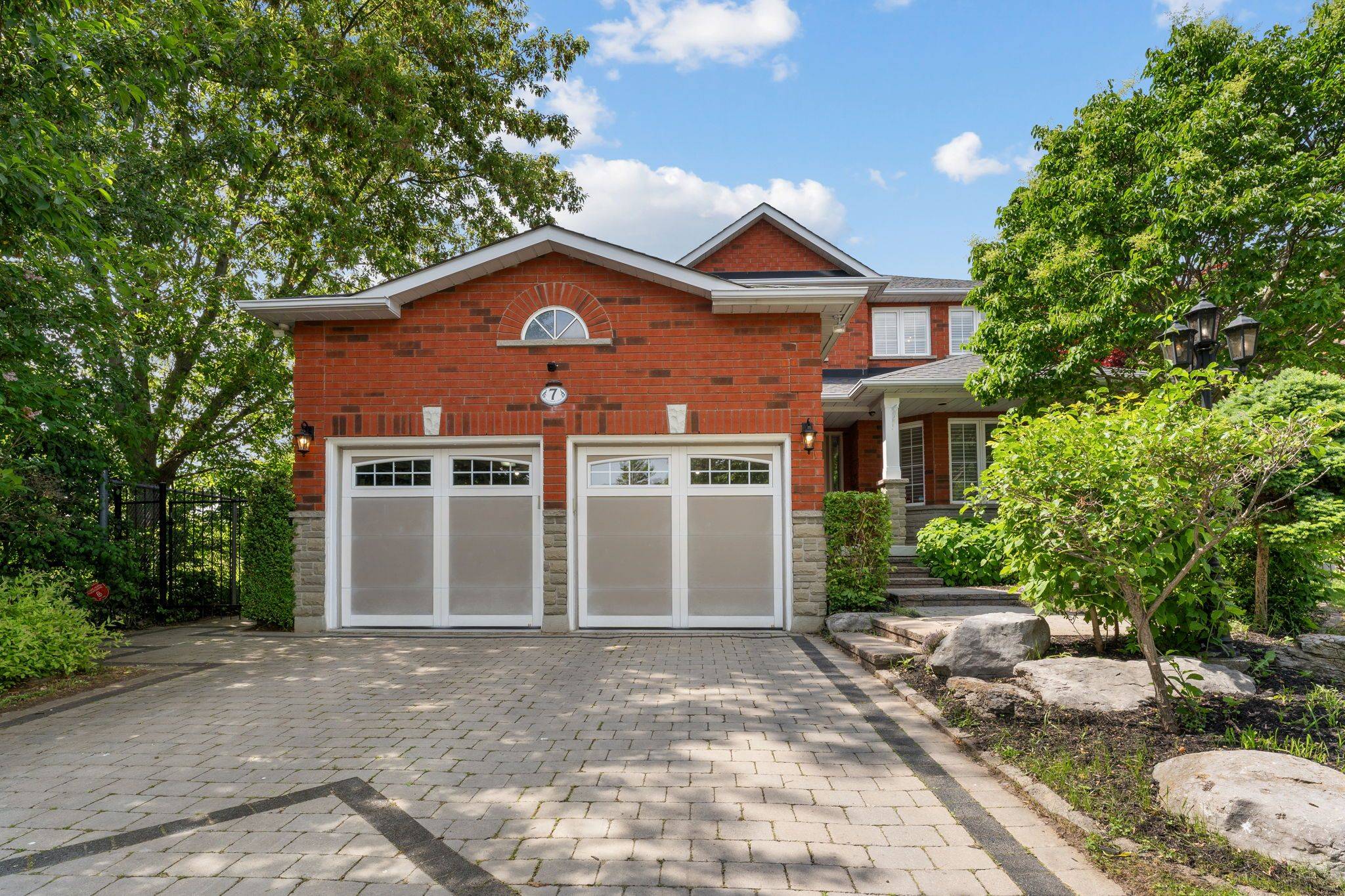 7 Callander CT, Ajax, ON L1S 7M5