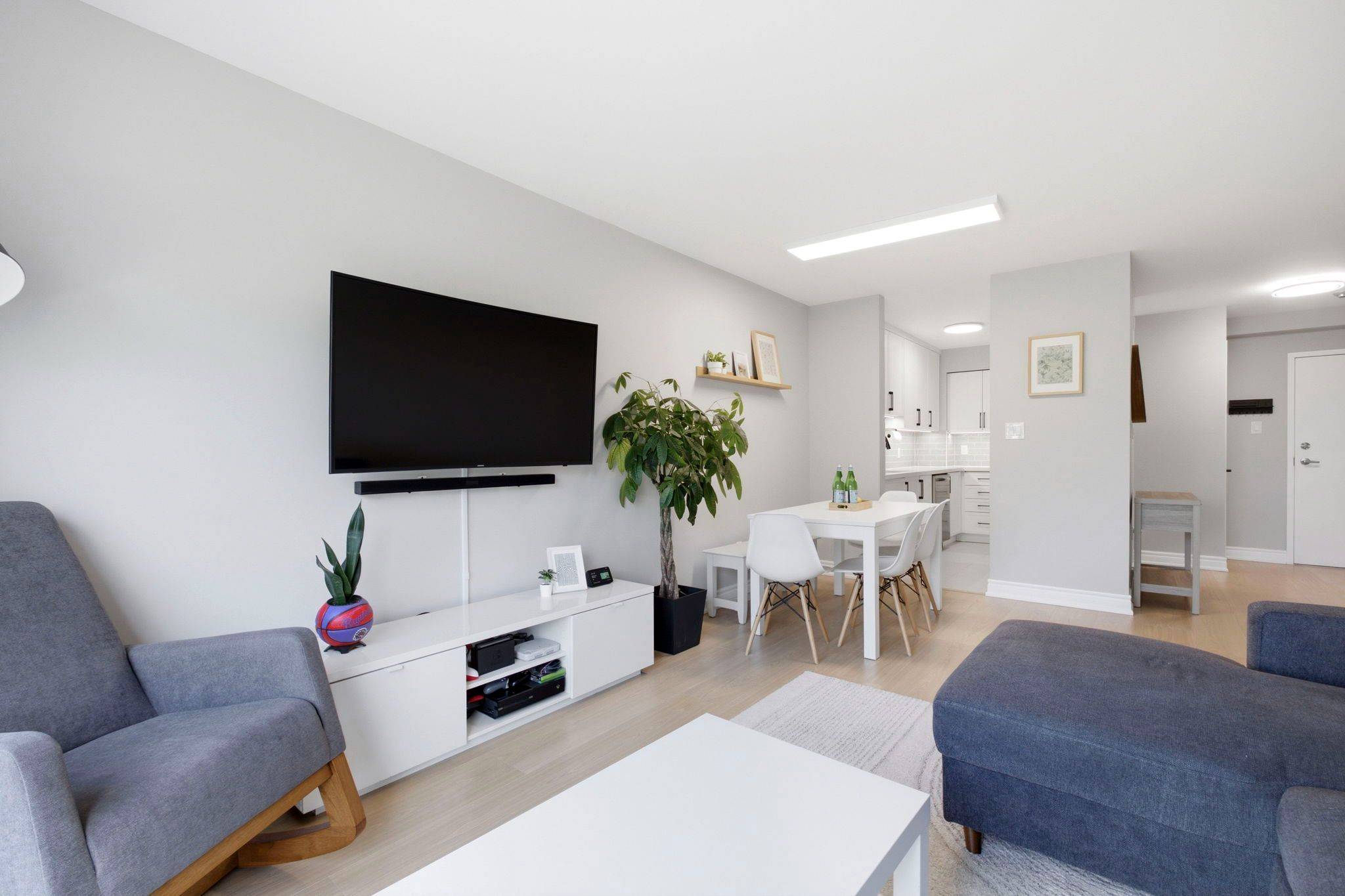 32 Church ST #305, King, ON L0G 1T0