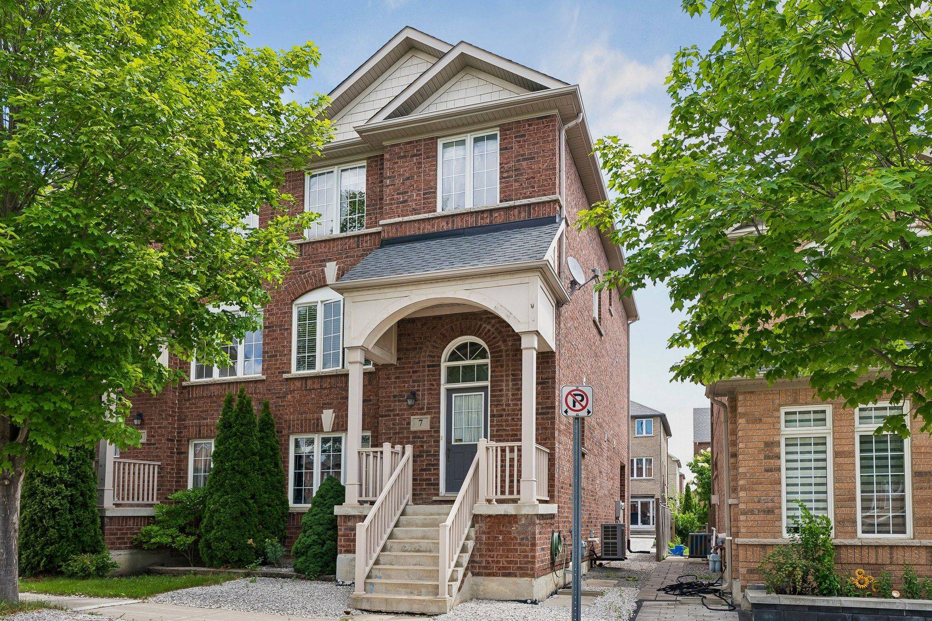 7 Rock Garden ST, Markham, ON L6B 0J6