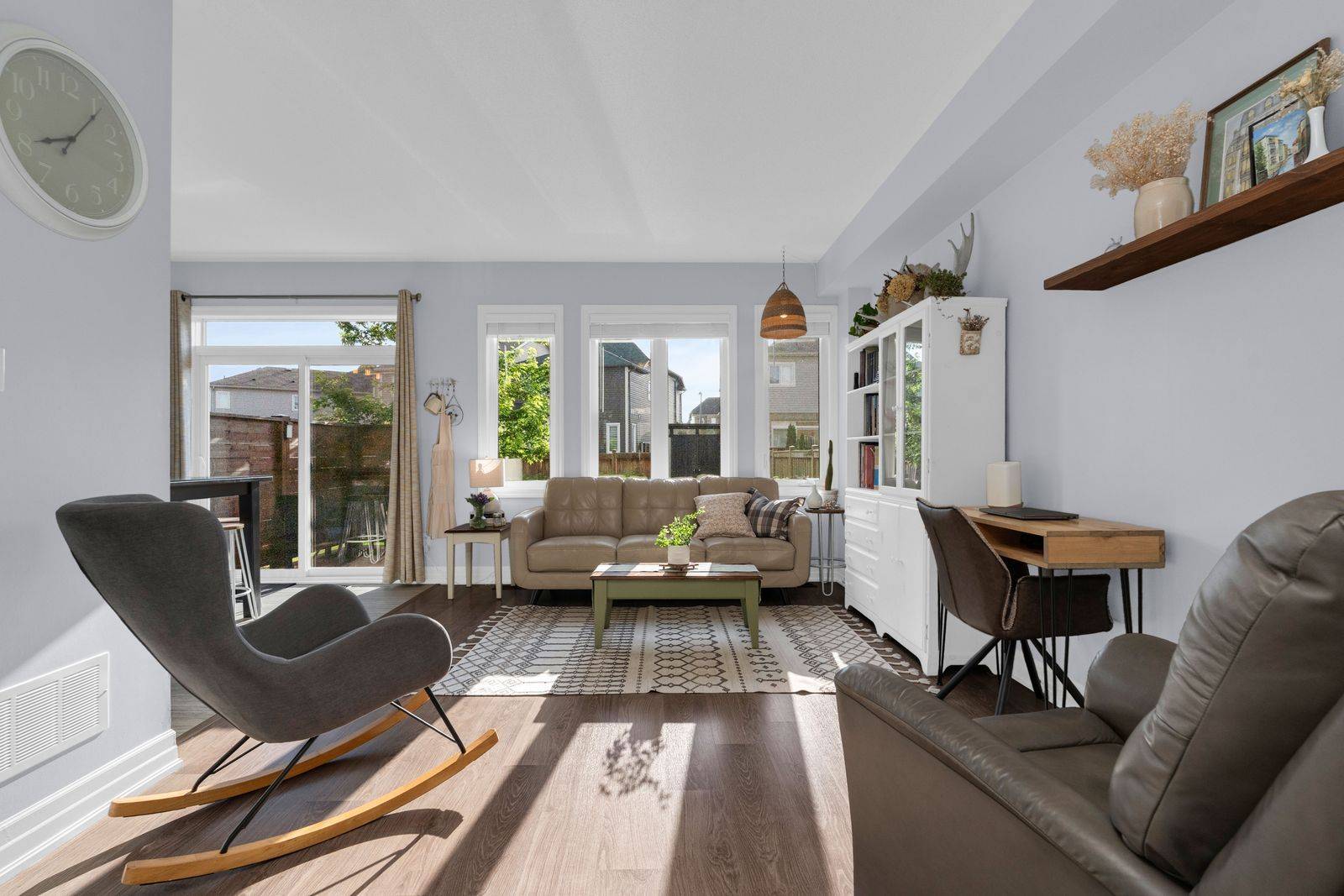 164 Wagner CRES, Essa, ON L3W 0R7