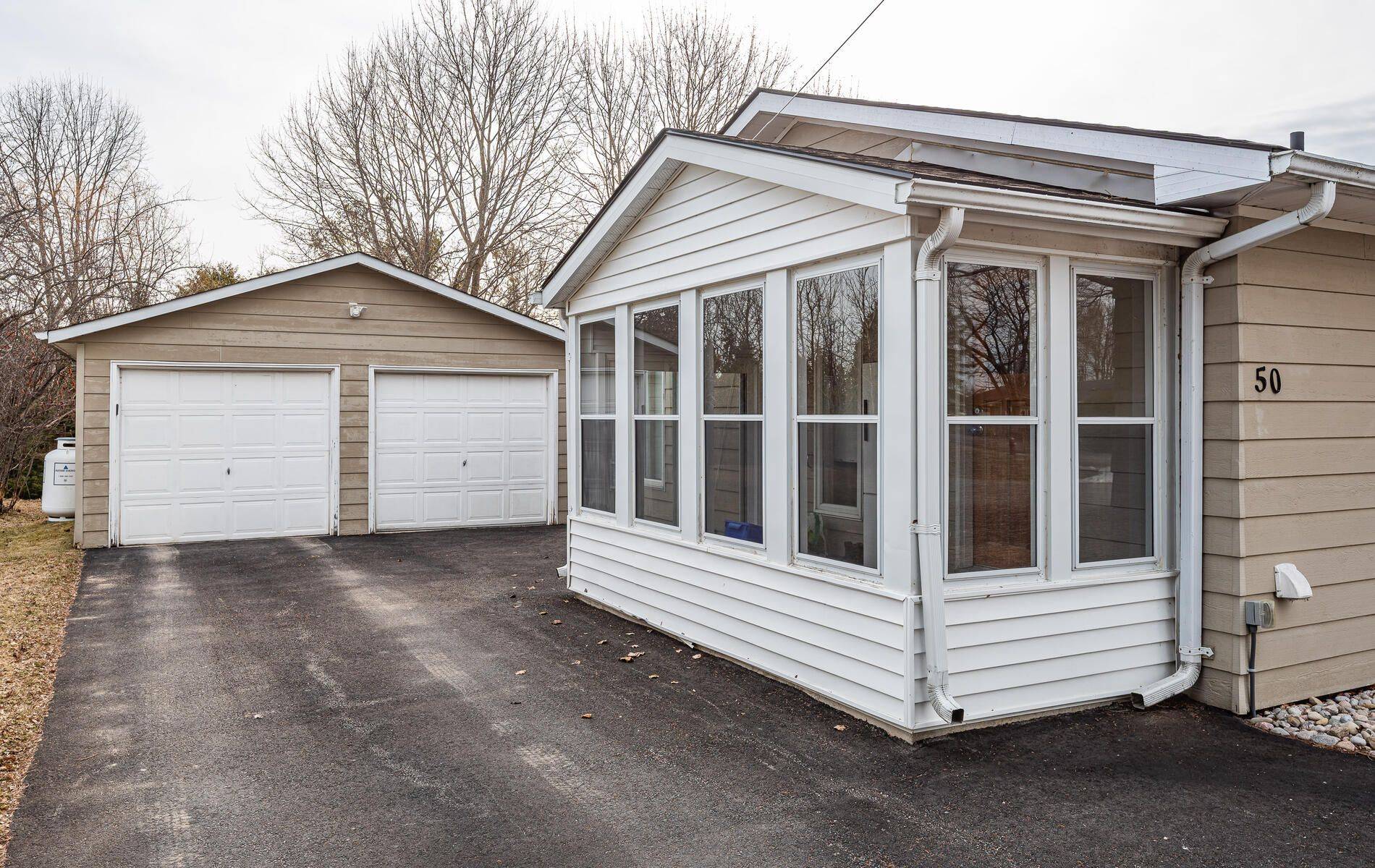 50 Juno CRES, Georgina, ON L0E 1R0
