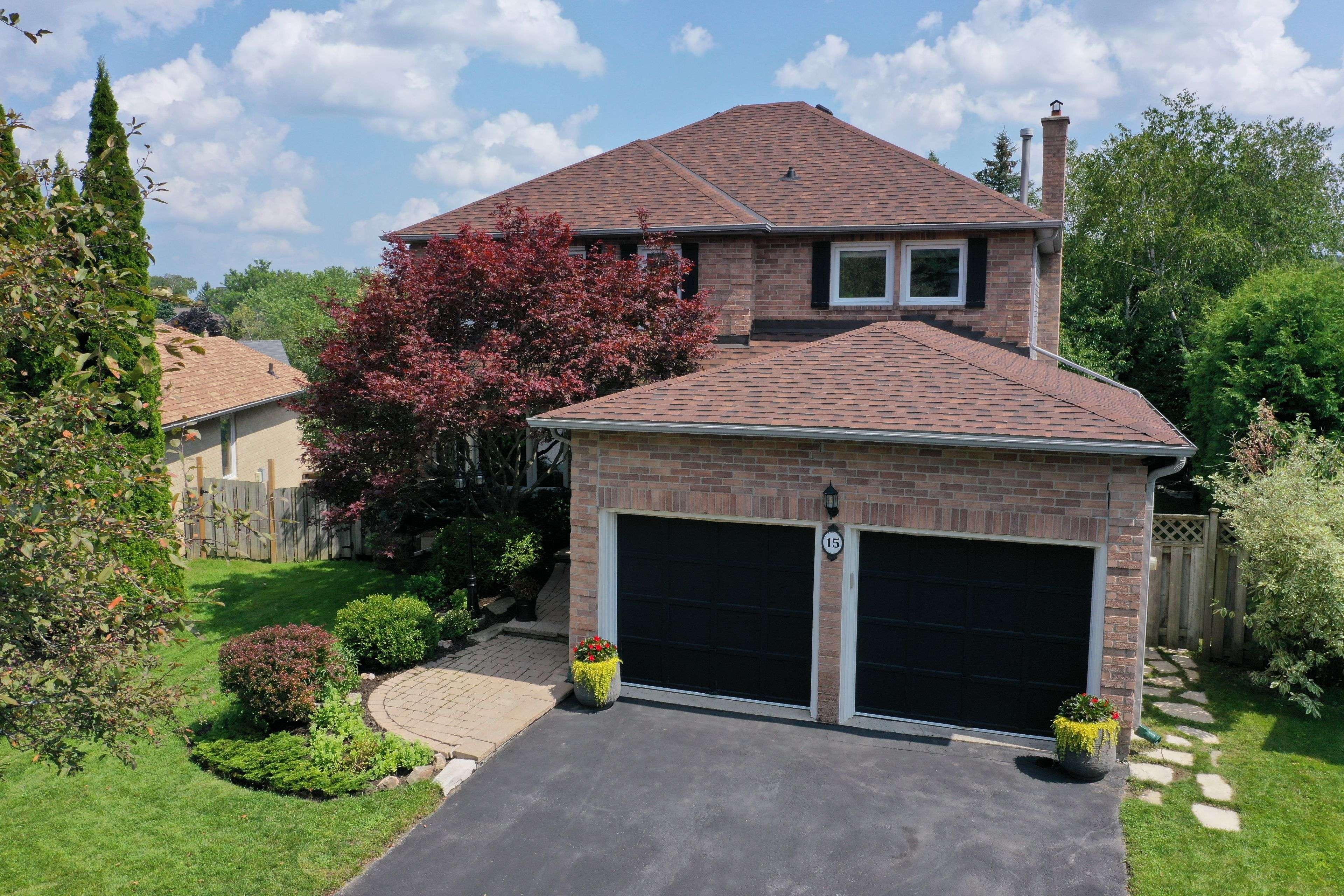 15 Beatty CRES, Aurora, ON L4G 5V2