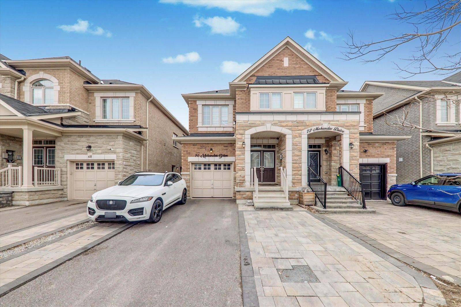 70 Mohandas DR, Markham, ON L3S 0E4