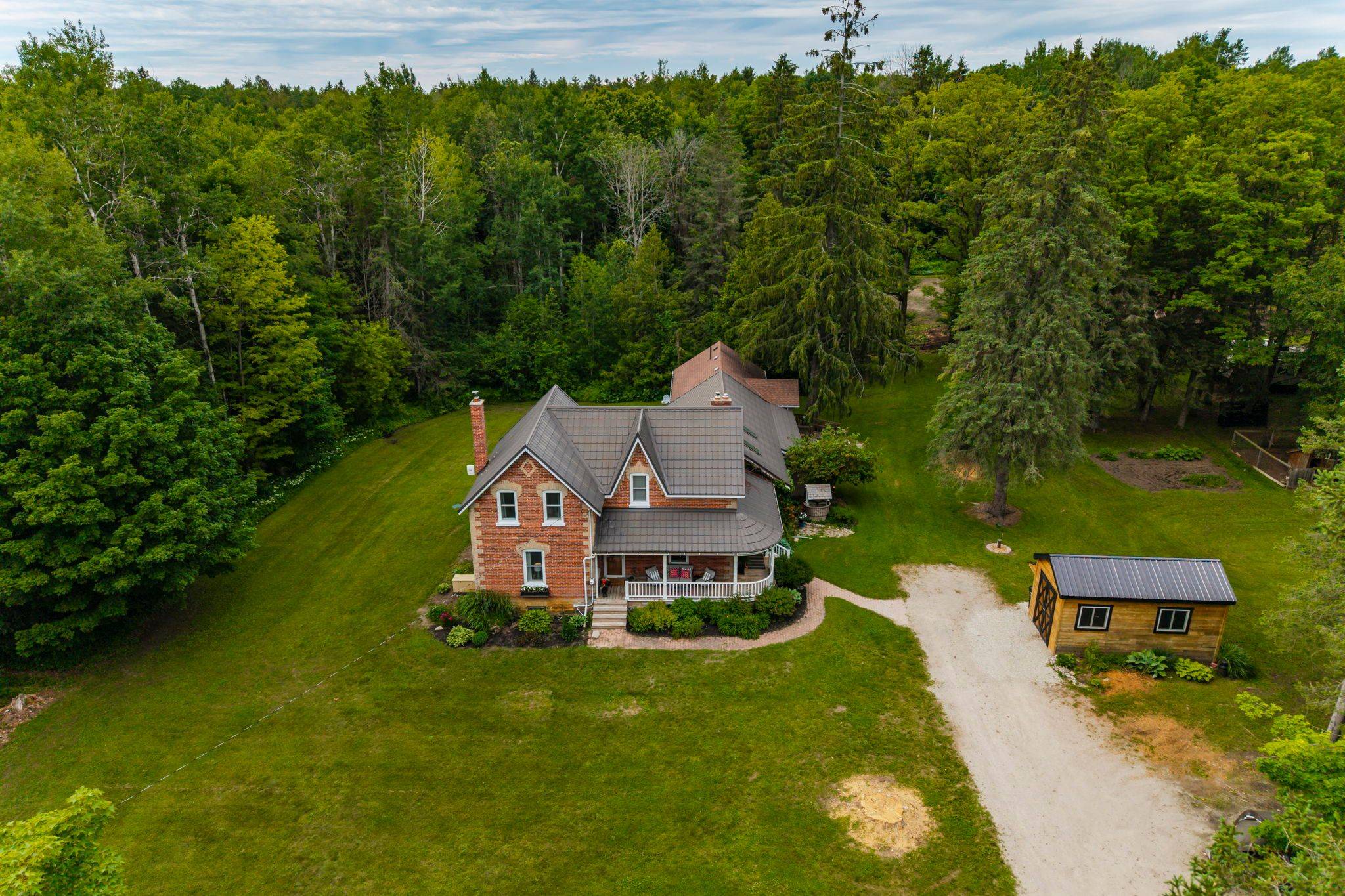 3744 Flos 4 RD W, Springwater, ON L0M 1S0