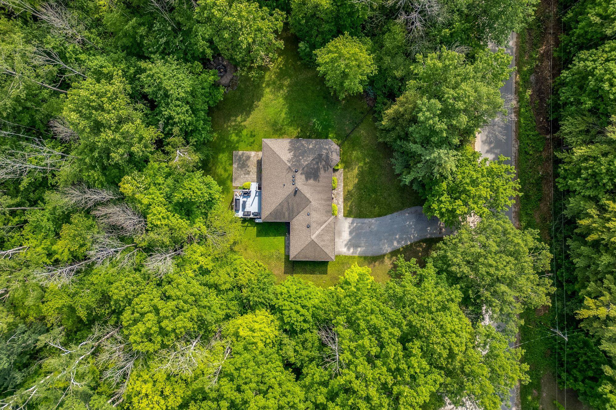 2367 MacDonald RD, Springwater, ON L0L 1P0