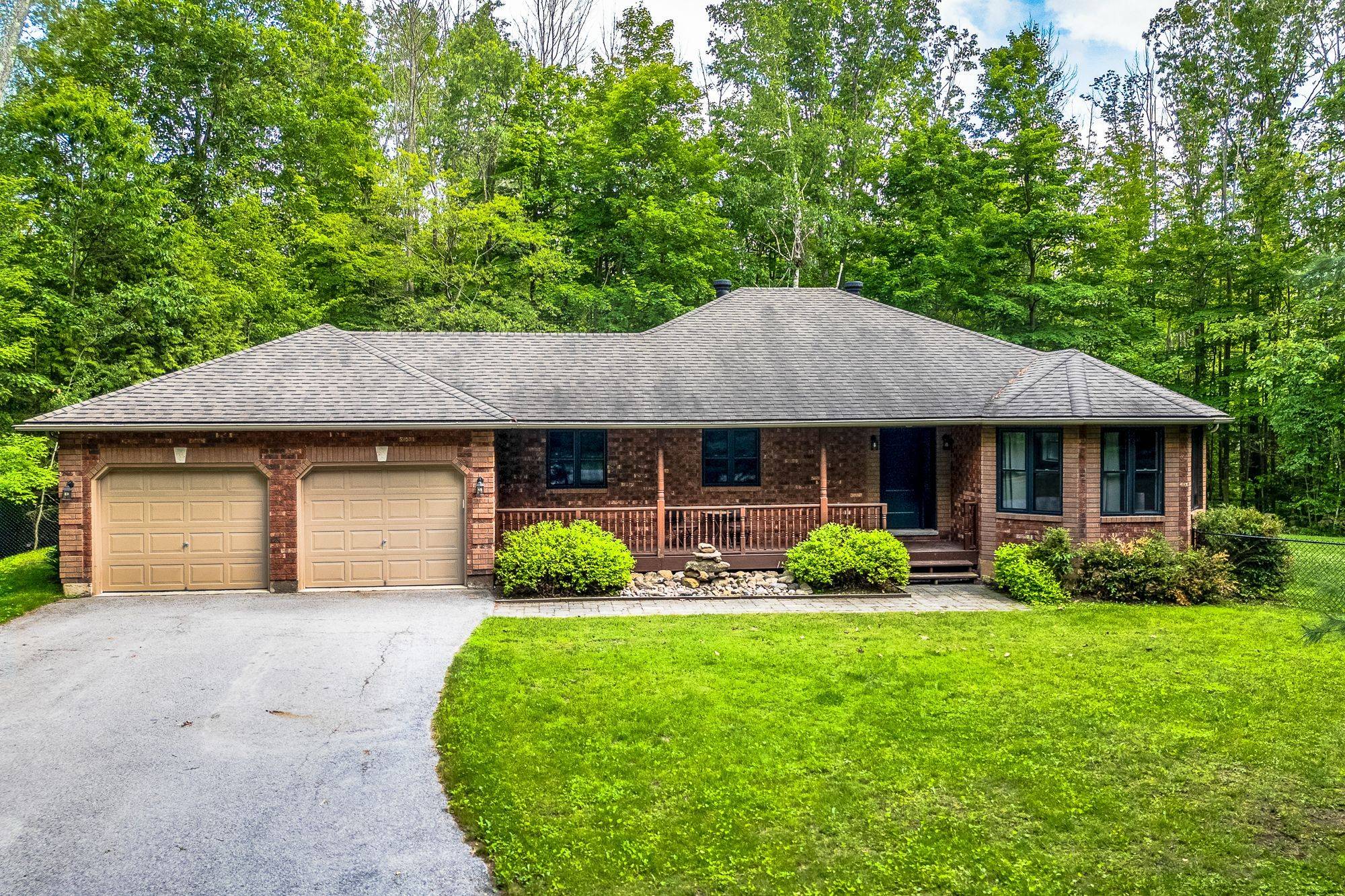 2367 MacDonald RD, Springwater, ON L0L 1P0
