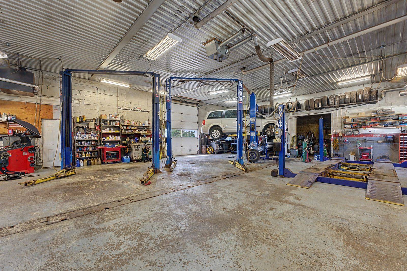 46 Yonge ST S, Springwater, ON L0L 1P0