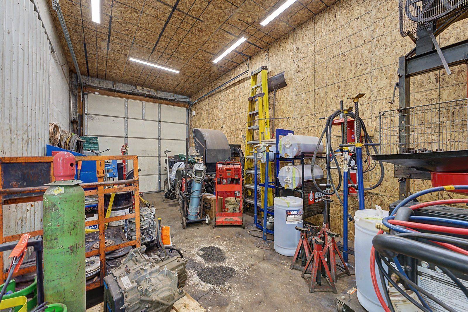 46 Yonge ST S, Springwater, ON L0L 1P0