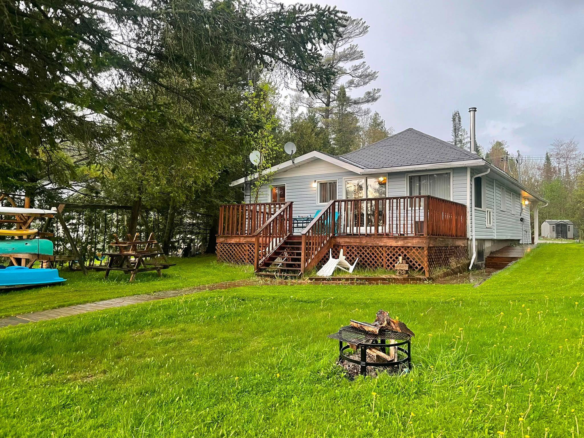 5470 Penetanguishene RD, Springwater, ON L0L 1P0