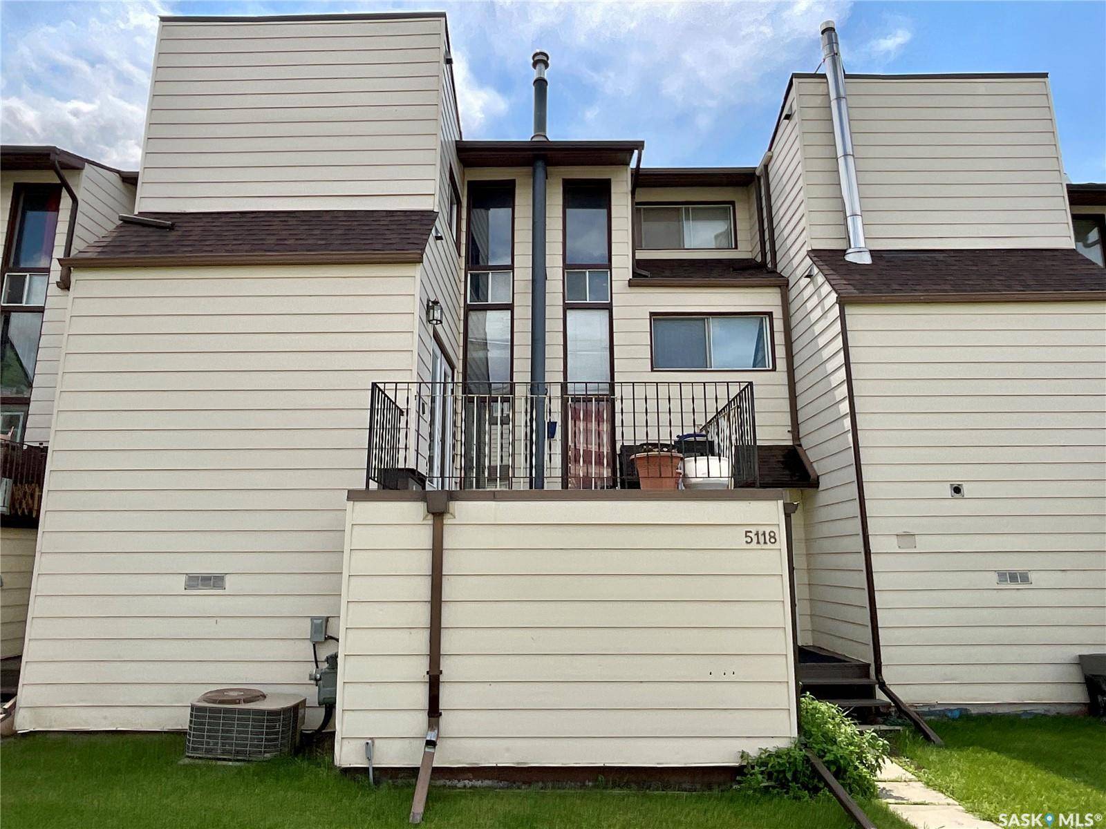 5118 10th AVENUE, Regina, SK S4T 7P5