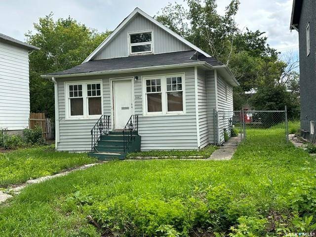 1447 Elphinstone STREET, Regina, SK S4T 3M7