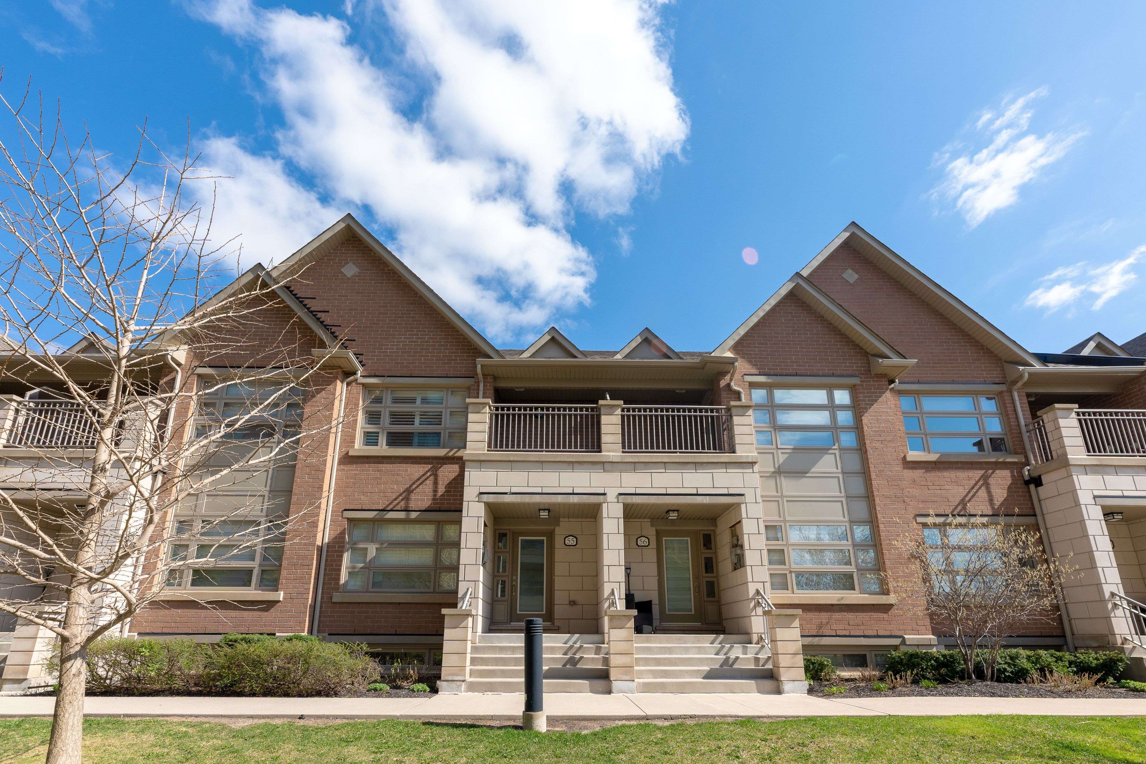 2460 Prince Michael DR #55, Oakville, ON L6H 0G8
