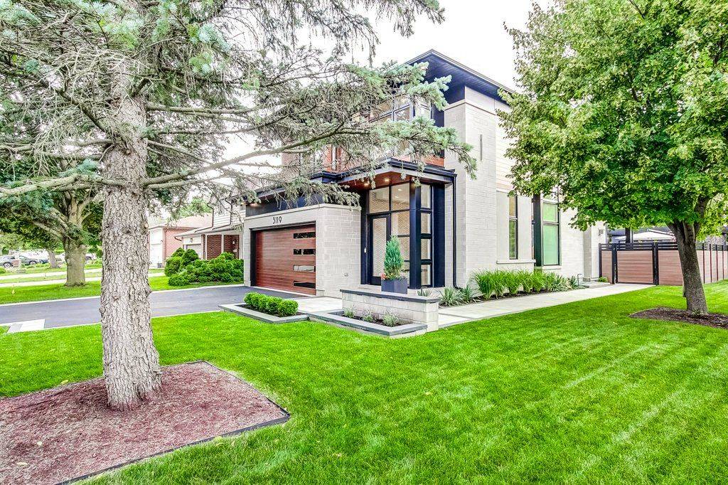 3119 Victoria ST, Oakville, ON L6L 1K3