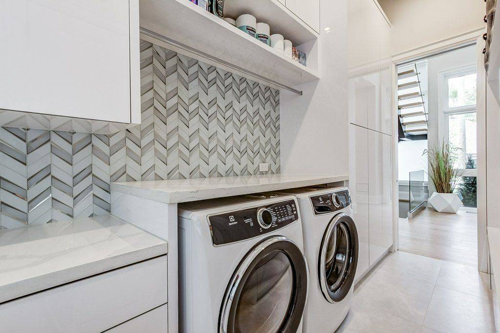3119 Victoria ST, Oakville, ON L6L 1K3