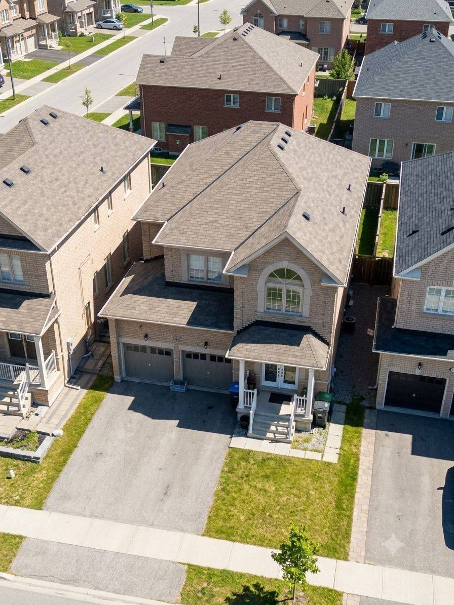 7 Meltwater CRES, Brampton, ON L6P 3W1