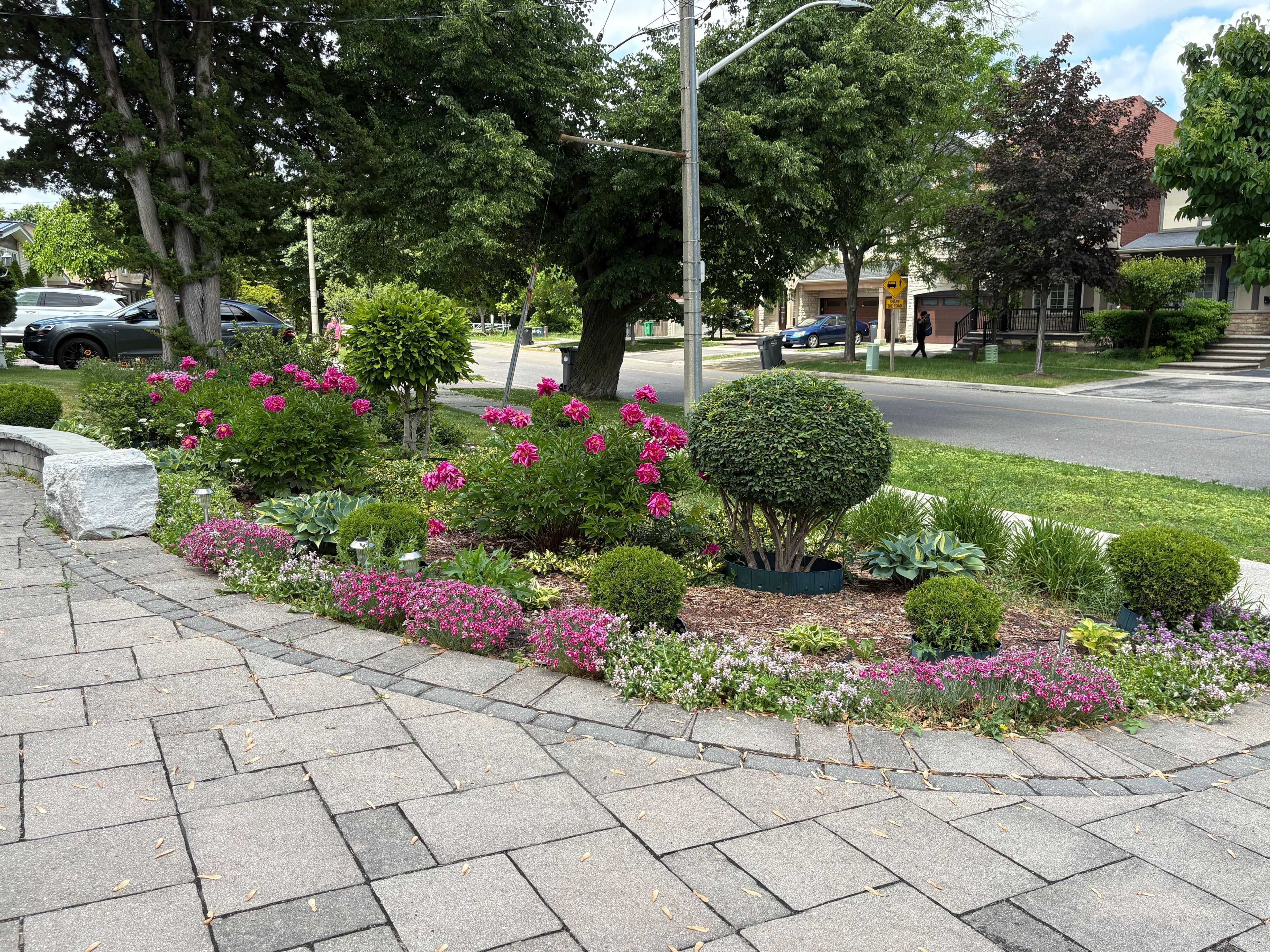3084 Constitution BLVD, Mississauga, ON L4Y 2Z2