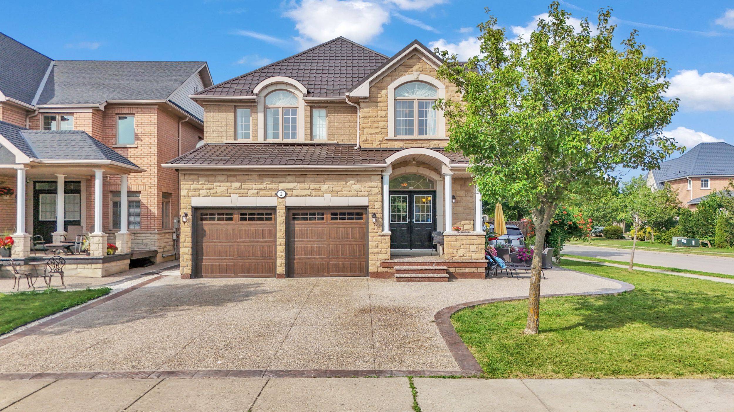 2 Janetville ST, Brampton, ON L6P 2A3