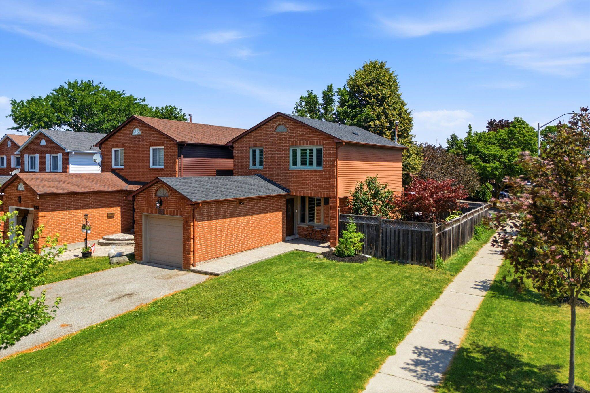291 Woodlawn CRES, Milton, ON L9T 4V8