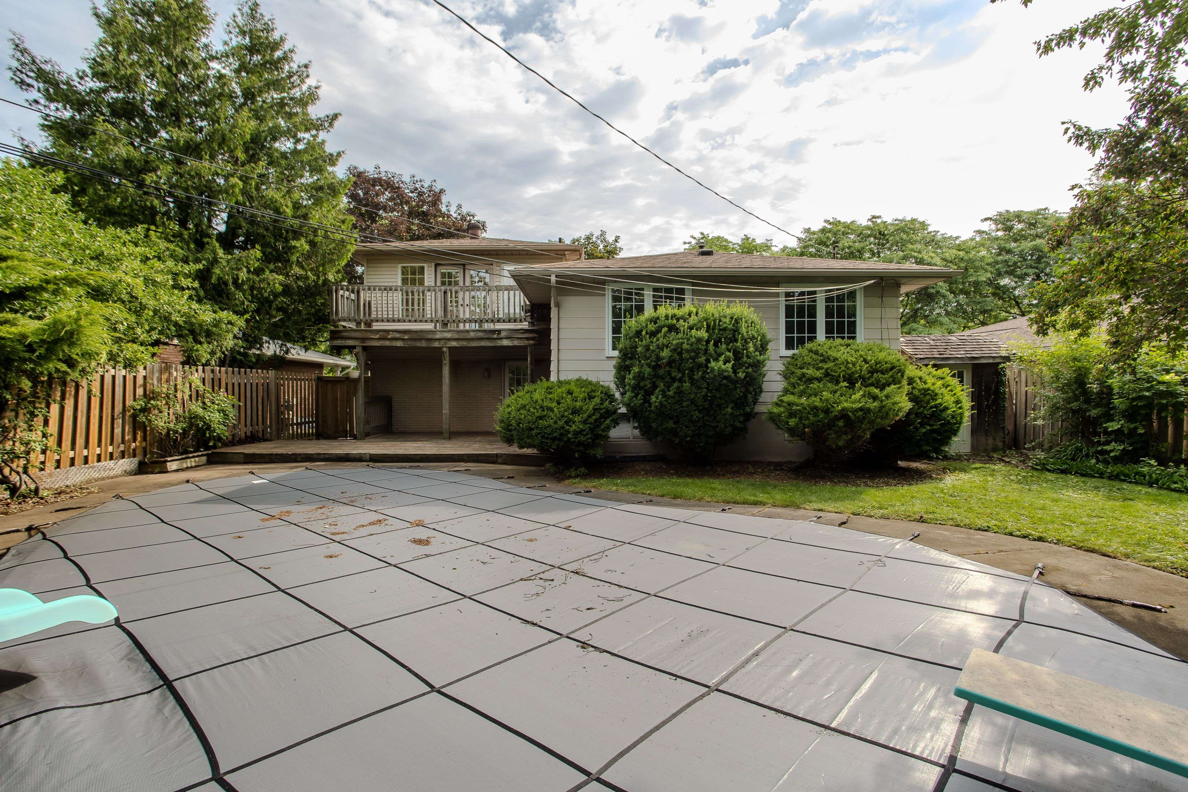 342 Bryant CRES, Burlington, ON L7L 3Z5